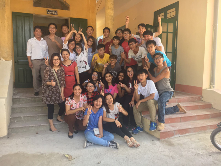 Group photo of participated teachers, students, translators, and local partners